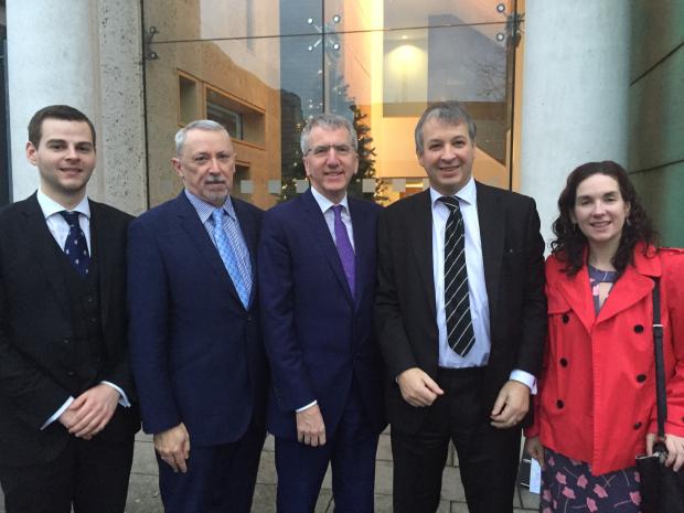 Finance Minister Máirtín Ó Muilleoir today met with some legal professionals to discuss their views on the use of Irish in courts.