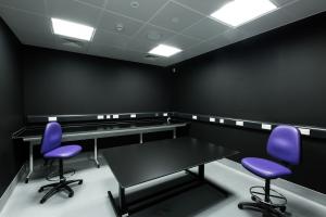 Image of dark room at FSNI laboratory